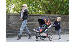 Gwen Stefani & Sons Are Wheels On Fire, Rolling Down The Road